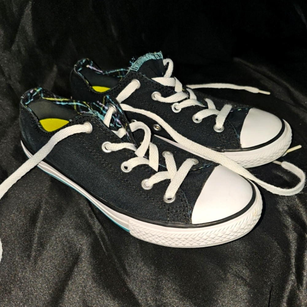 Youth Converse All Stars Low top sneakers 🌟